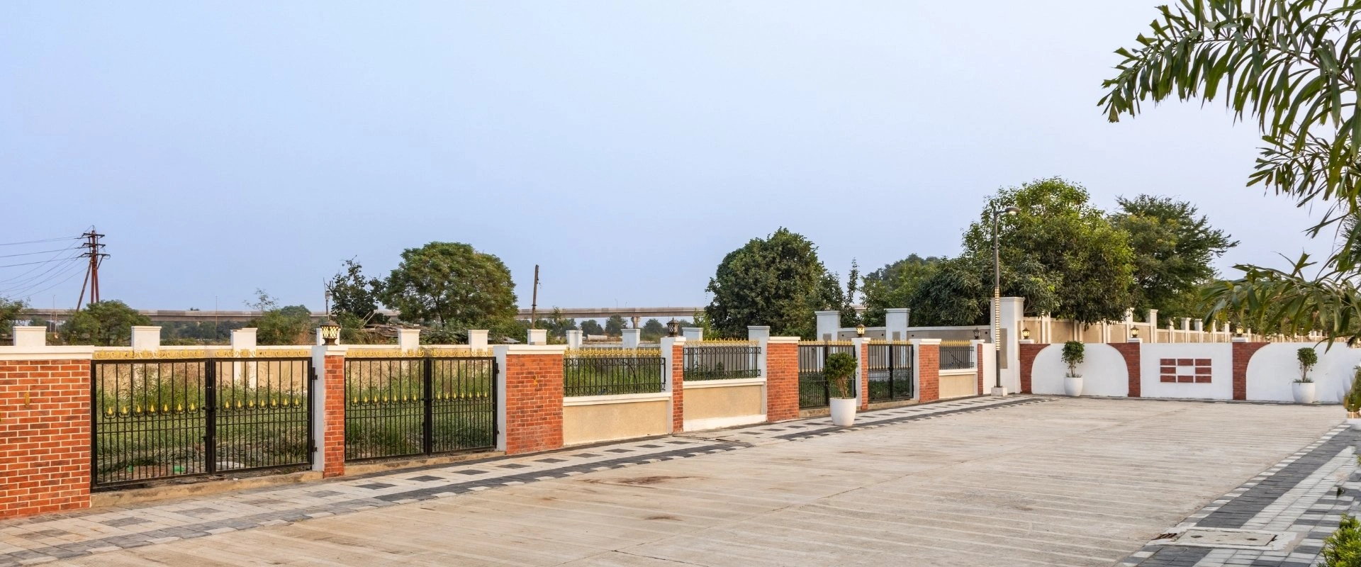 Super Corridor Indore plots offering high growth potential, strong connectivity, and excellent return on investment